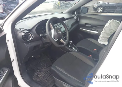 2018 Nissan Kicks Sv z USA, uszkodzony, nr VIN 3N1CP5CU0JL533607